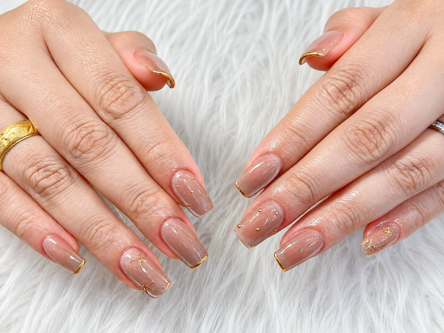 MARIM Nail & Spa work - Nude Gold