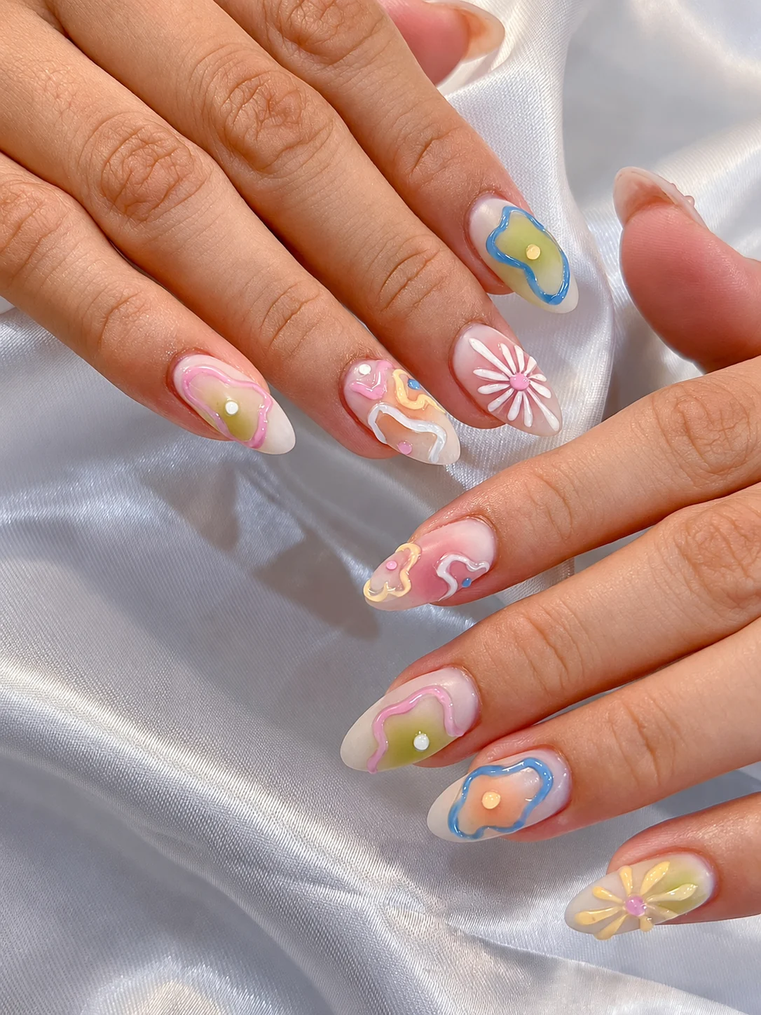 MARIM Nail & Spa work - Pastel Art